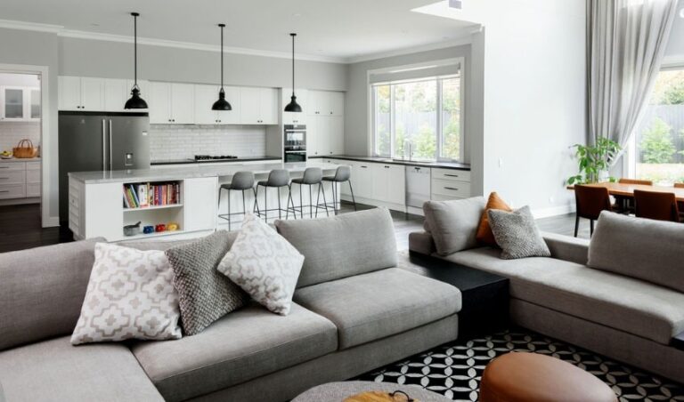 compound living