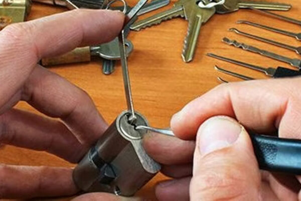 locksmiths in Dubai