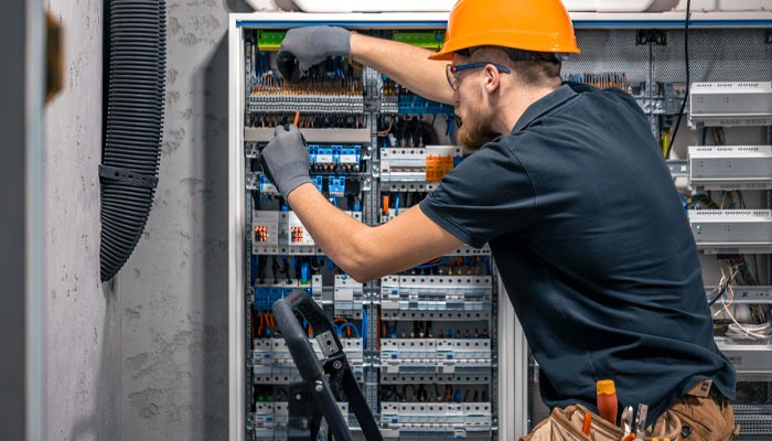 Electrical Works Services Company in Dubai | Certified Electricians