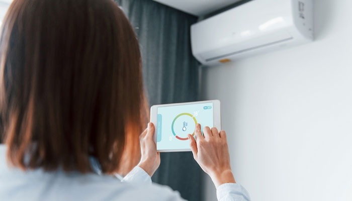 Atmospheric Engineering: The Science of Indoor Climate Control in Arid Regions