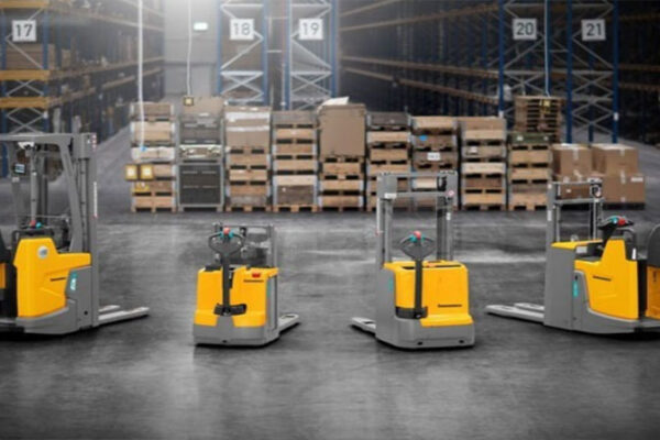 hand pallet truck suppliers in UAE